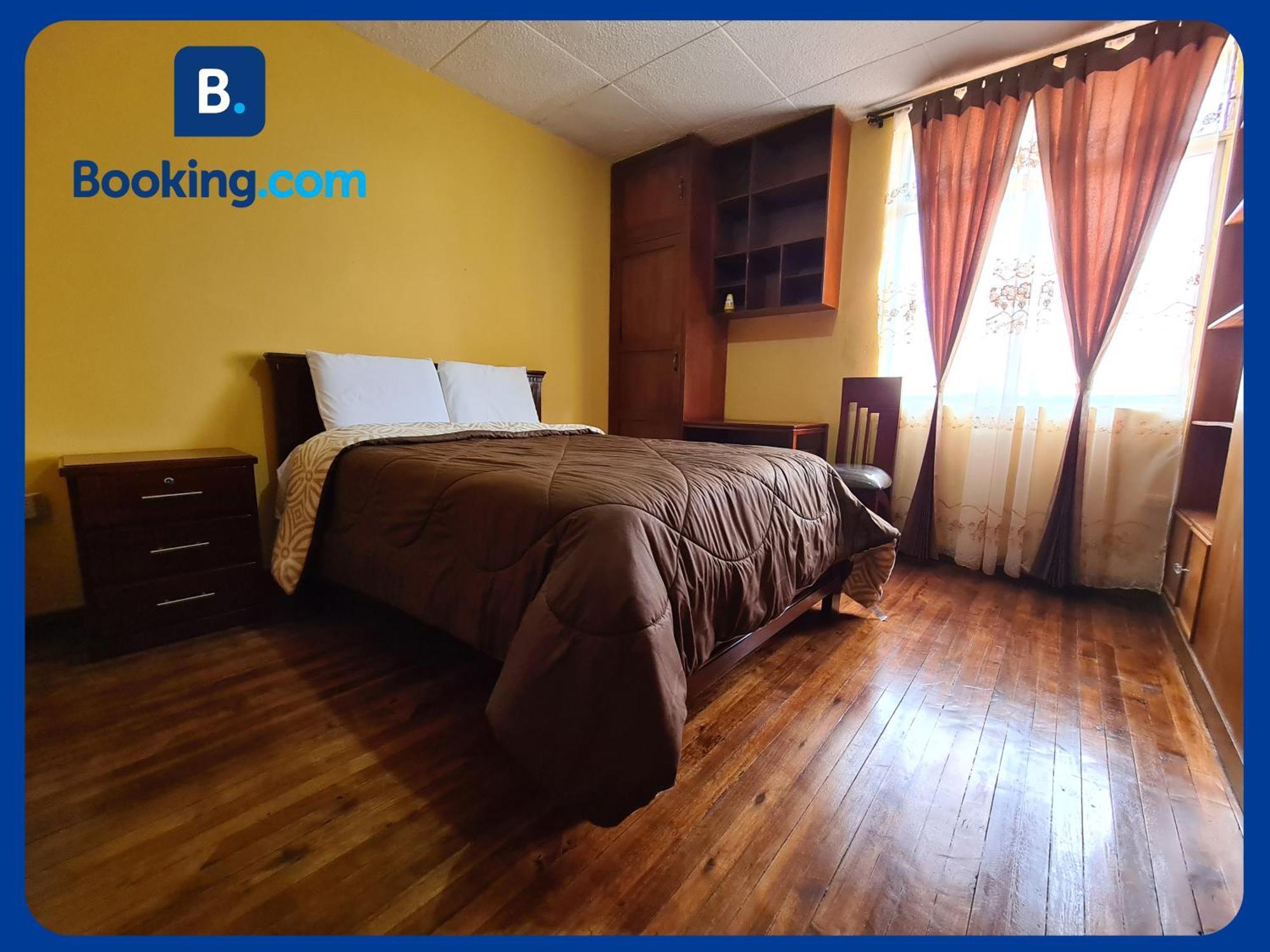 Departamento En Centro Historico Apartment กูเอ็งกา ภายนอก รูปภาพ