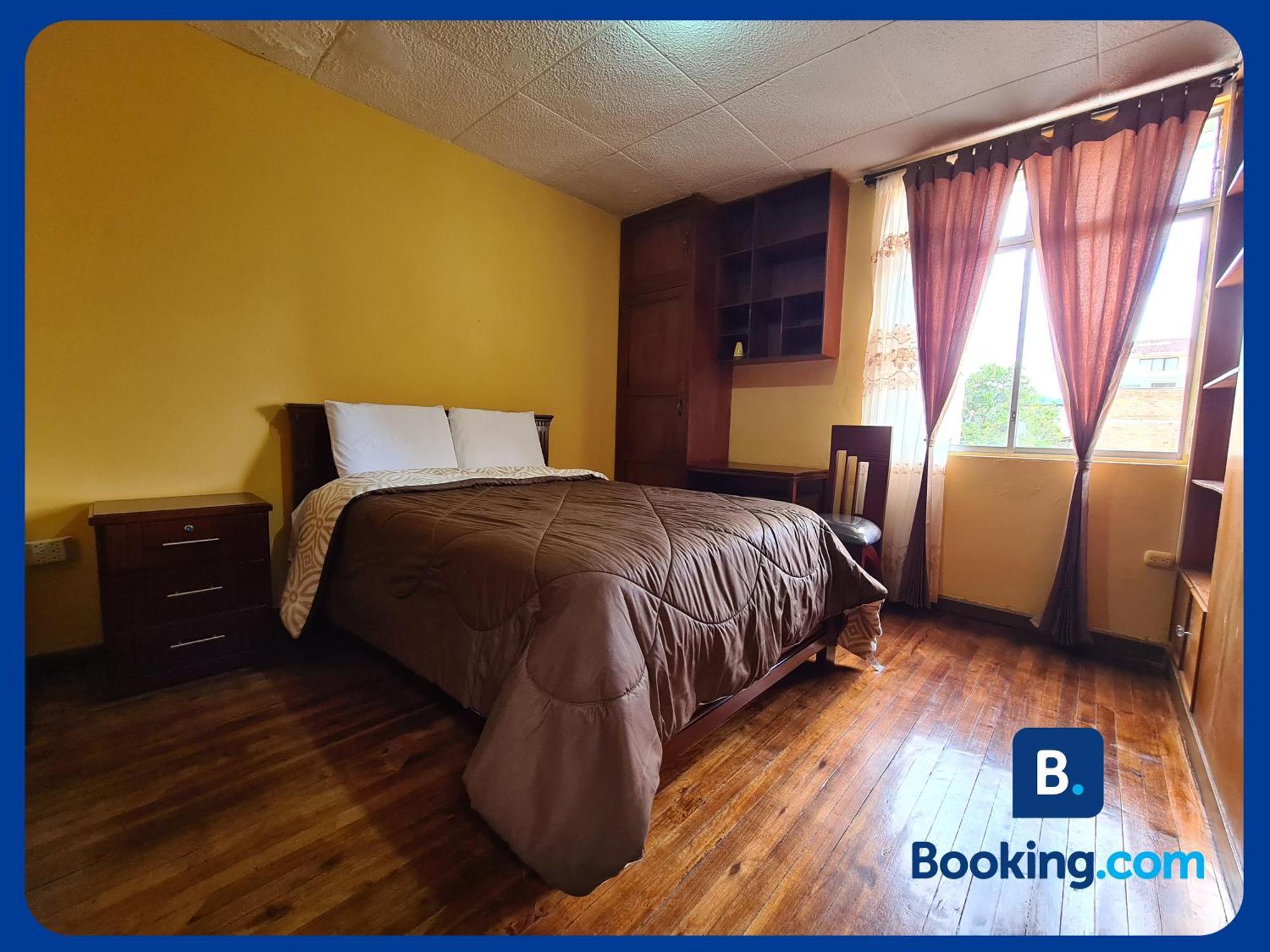 Departamento En Centro Historico Apartment กูเอ็งกา ภายนอก รูปภาพ